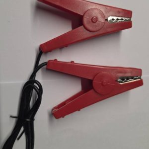 2 Clip Electrical Connectors